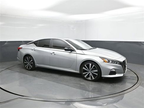 Used 2022 Nissan Altima 2.5 SR image 17