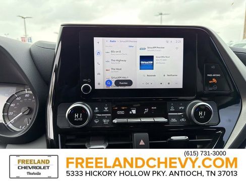 Used 2023 Toyota Highlander L image 37