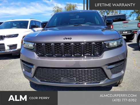 New 2025 Jeep Grand Cherokee 4WD image 14