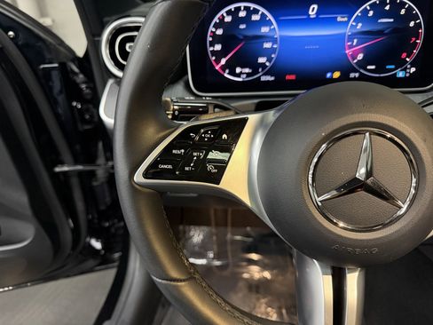 Used 2025 Mercedes-Benz C 300 4MATIC Sedan image 29