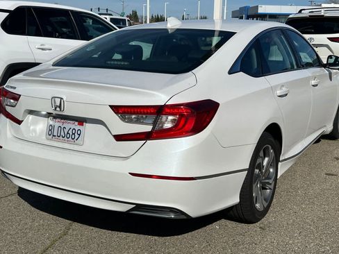 Used 2019 Honda Accord EX image 2