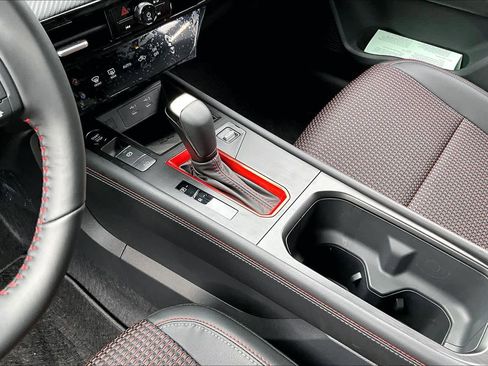 New 2026 Nissan Kicks SR image 7