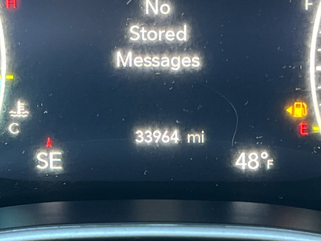Used 2025 Chrysler Pacifica Select FWD image 7