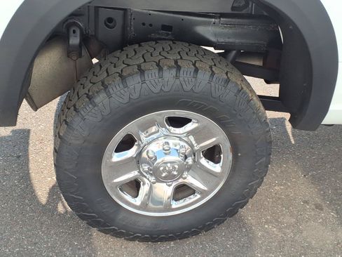 Used 2018 RAM 2500 Tradesman w/ Chrome Appearance Group AWD/4WD image 21