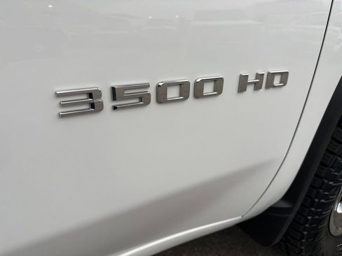 Used 2024 Chevrolet Silverado 3500 LT w/ Convenience Package image 45