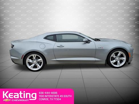 Used 2023 Chevrolet Camaro LT w/ RS Package image 4