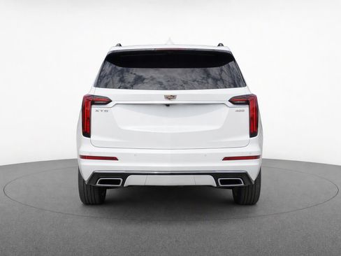 Certified 2023 Cadillac XT6 Premium Luxury w/ Technology Package FWD image 7