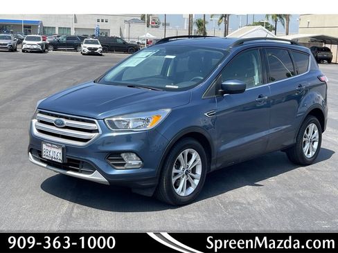 Used 2018 Ford Escape SE w/ SE Sync 3 Package FWD image 1
