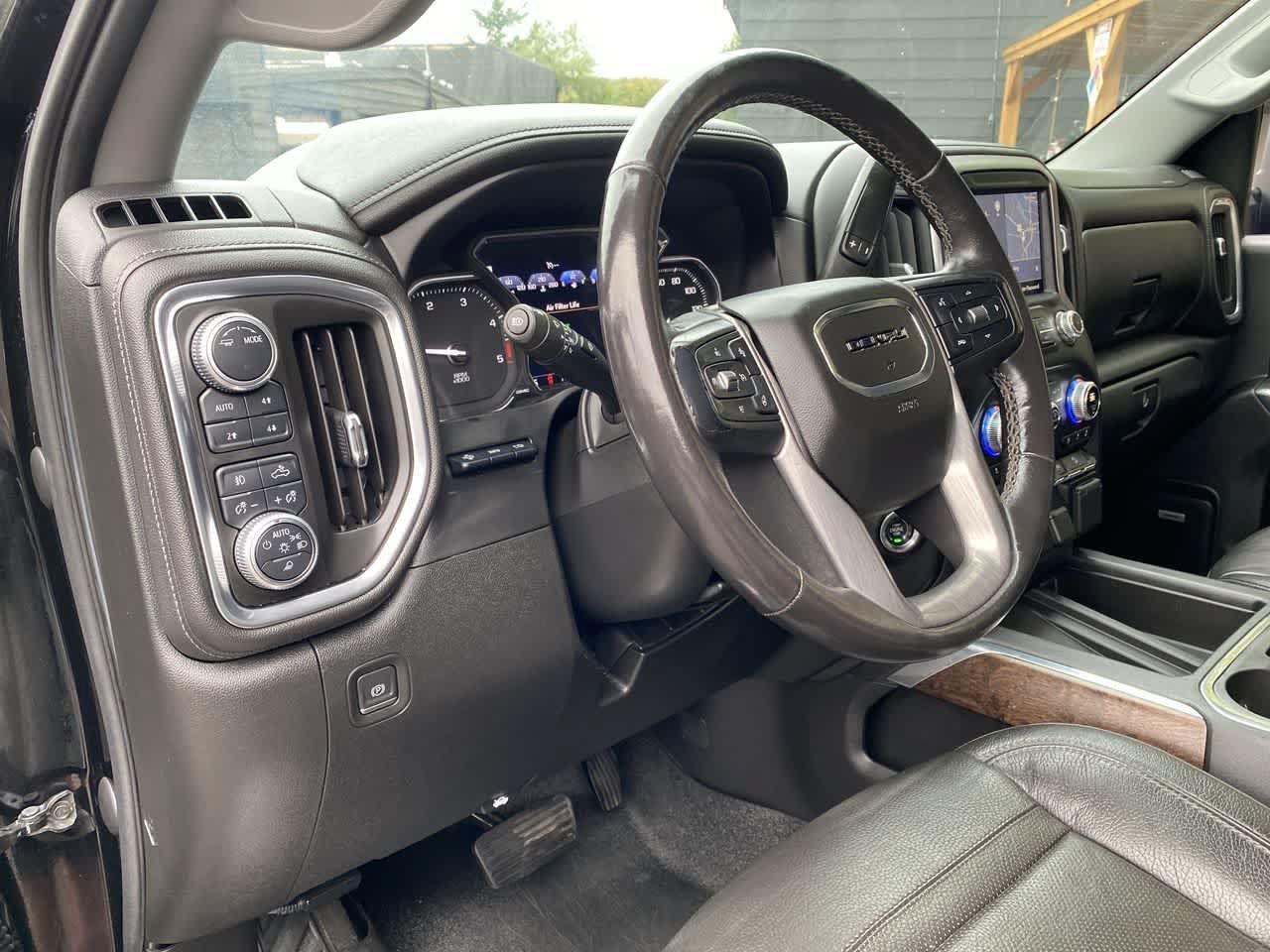 Used 2020 GMC Sierra 3500 Denali w/ Denali Ultimate Package AWD/4WD image 2
