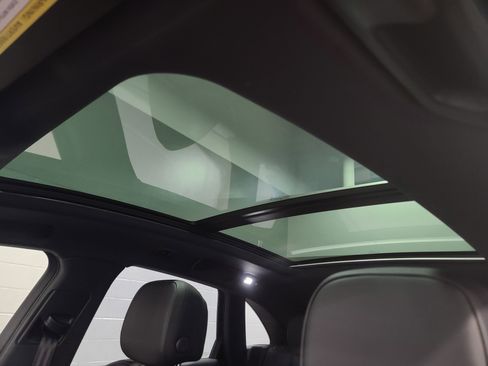 New 2026 Porsche Macan S image 25