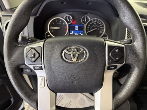 Used 2015 Toyota Tundra SR5 w/ SR5 Upgrade Package RWD image 24