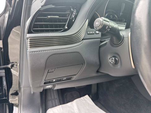 Used 2018 Lexus LS 500h w/ Accessory Package (Z2) RWD image 33
