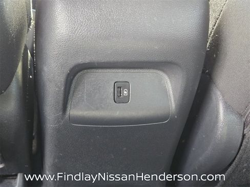 Used 2022 Nissan Sentra SR w/ Midnight Edition image 13