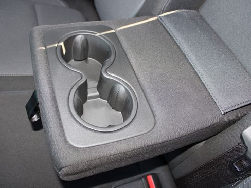 Used 2024 Chevrolet Blazer LT w/ Convenience Package image 17