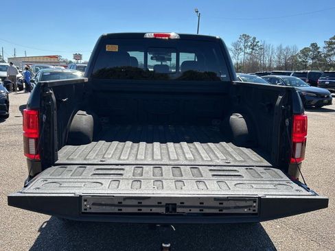 Used 2018 Ford F150 Lariat w/ Equipment Group 502A Luxury image 13