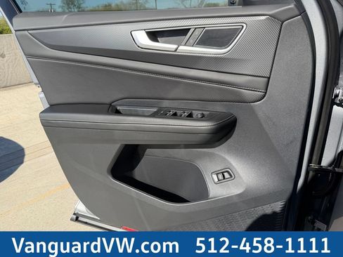 New 2026 Volkswagen Atlas Cross Sport SEL R-Line AWD/4WD image 15