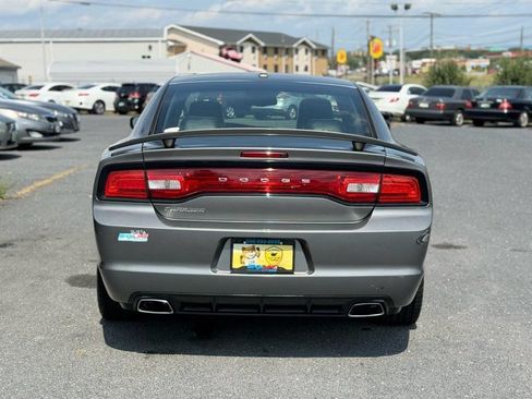 Used 2012 Dodge Charger SXT RWD image 6