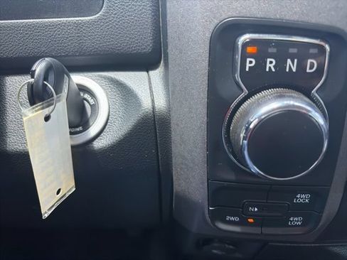 Used 2015 RAM 1500 Express AWD/4WD image 21