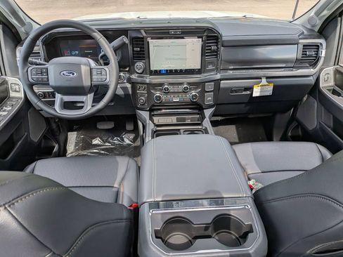 New 2026 Ford F350 Lariat w/ Black Appearance Package AWD/4WD image 18