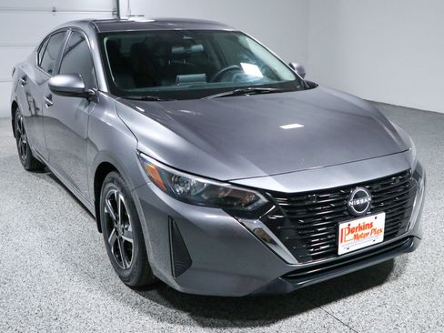 Used 2025 Nissan Sentra SV FWD image 5