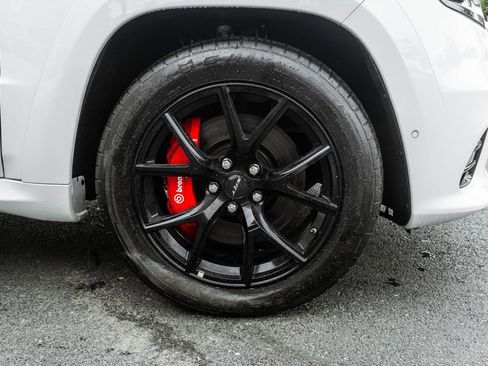 Used 2020 Jeep Grand Cherokee SRT w/ Trailer Tow Group IV AWD/4WD image 5
