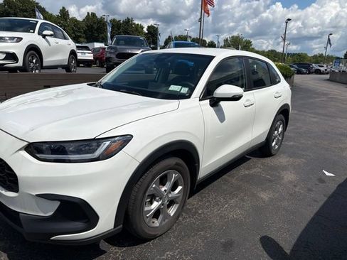 Used 2024 Honda HR-V LX image 3