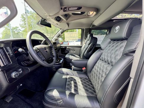 New 2026 GMC Savana 2500 Extended w/ Driver Convenience Package RWD image 16
