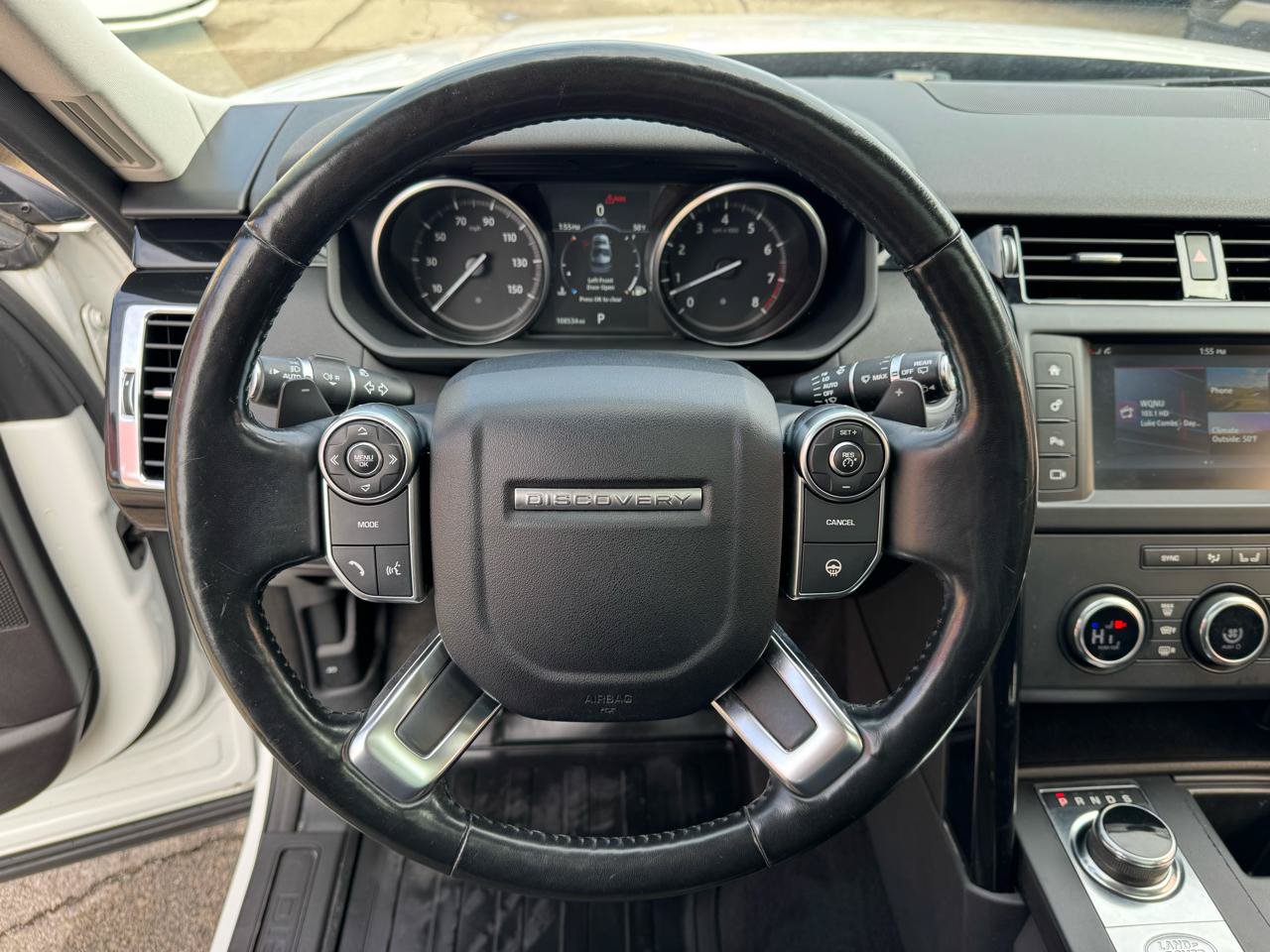 Used 2017 Land Rover Discovery SE AWD/4WD image 28