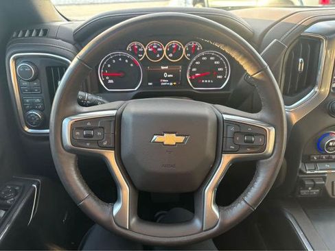 Used 2022 Chevrolet Silverado 1500 LTZ w/ LTZ Convenience Package II AWD/4WD image 29