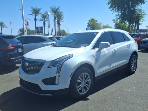 Used 2021 Cadillac XT5 Premium Luxury FWD image 8