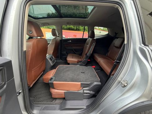 Used 2022 Volkswagen Atlas SEL AWD/4WD image 19