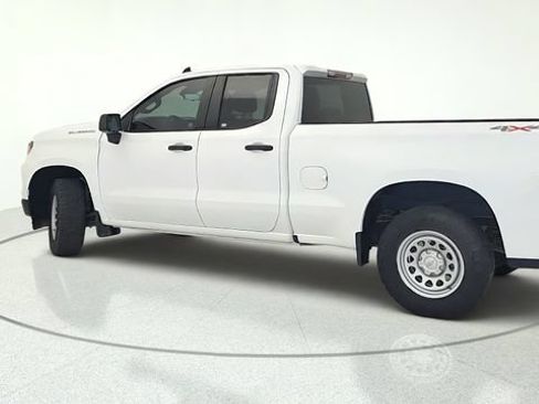 Used 2023 Chevrolet Silverado 1500 W/T w/ WT Value Package AWD/4WD image 5