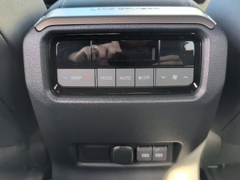 New 2025 Toyota Land Cruiser image 32