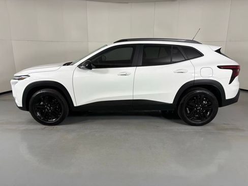 Used 2026 Chevrolet Trax ACTIV w/ Sunroof Package image 5