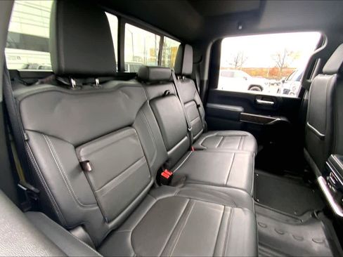 Used 2021 GMC Sierra 2500 Denali w/ Denali Black Diamond Edition image 18