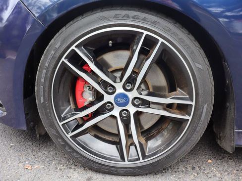 Used 2016 Ford Focus ST FWD image 42