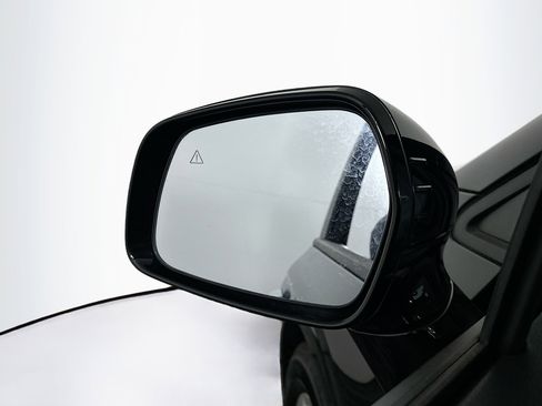 Used 2024 Kia Carnival LX image 16