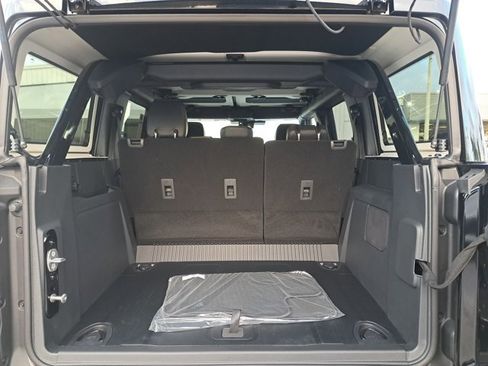 New 2026 Ford Bronco Badlands image 11