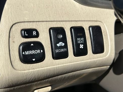 Used 2006 Toyota Highlander Limited FWD image 18