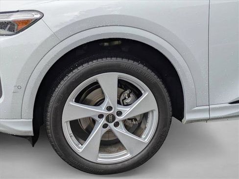 Used 2025 Audi Q5 Premium Plus w/ Premium Plus AWD/4WD image 14
