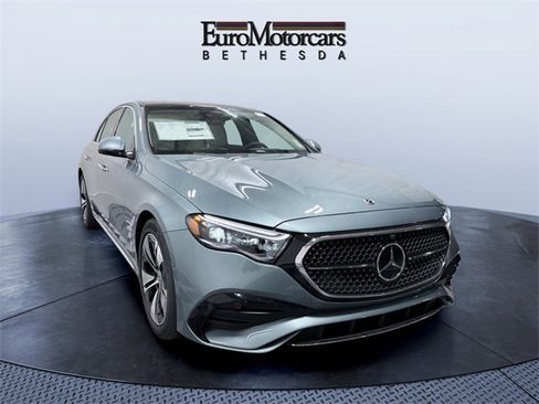 New 2026 Mercedes-Benz E 350 4MATIC Sedan image 4