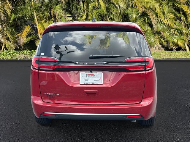 New 2027 Chrysler Pacifica Select FWD image 6