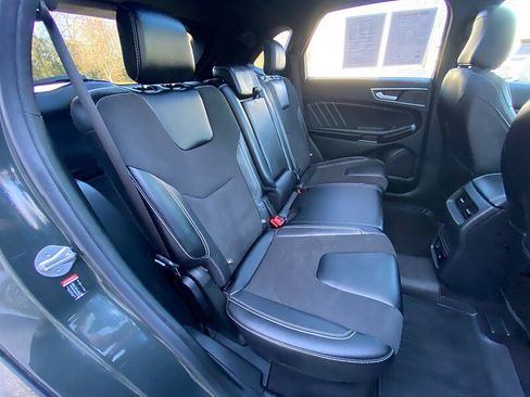 Used 2022 Ford Edge ST w/ Equipment Group 401A image 34