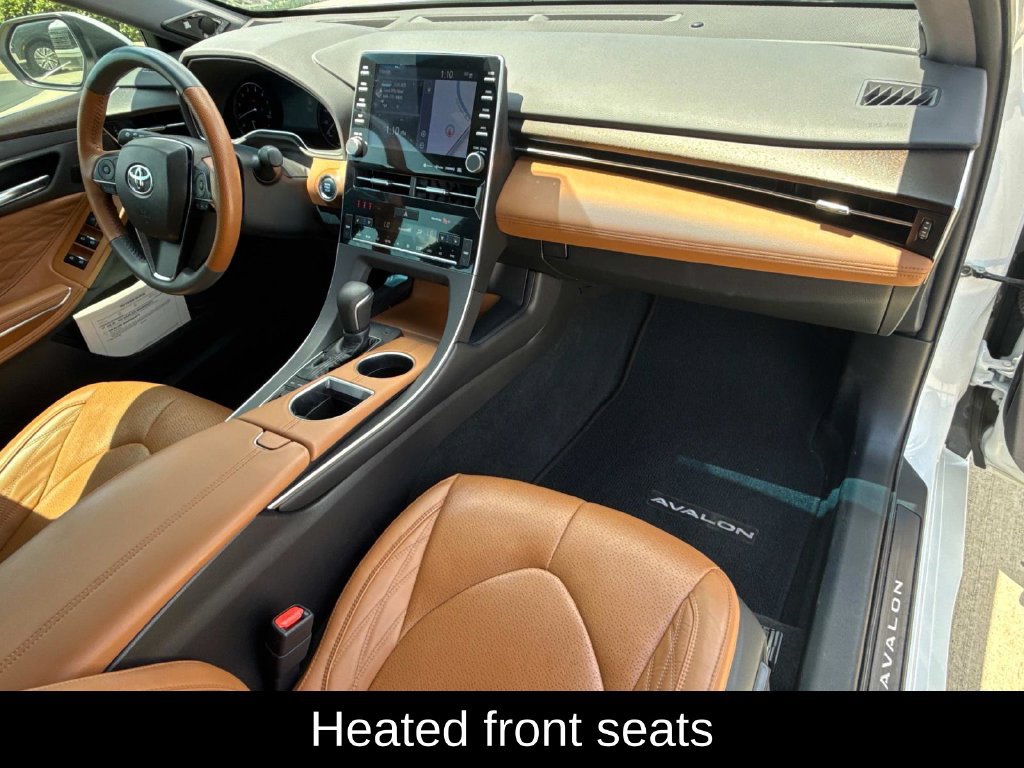 Used 2019 Toyota Avalon Limited FWD image 15