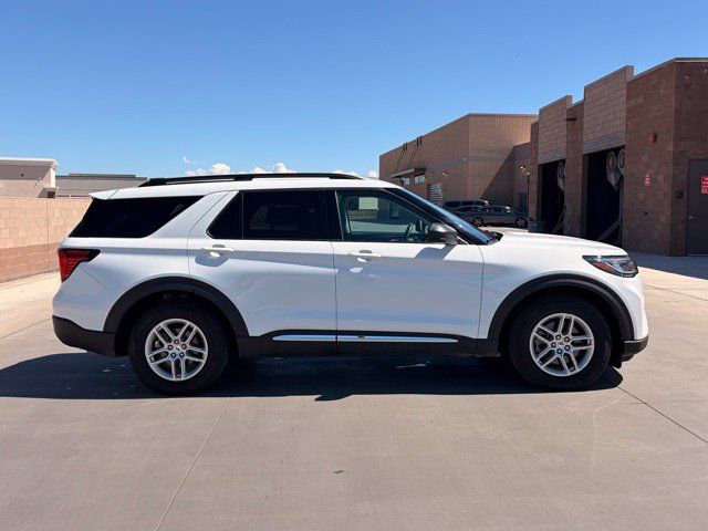 Used 2025 Ford Explorer Active RWD image 7
