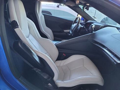 Certified 2020 Chevrolet Corvette Stingray Coupe w/ Chrome Exterior Badge Package image 7