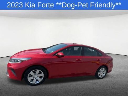 Used 2023 Kia Forte LXS FWD image 4