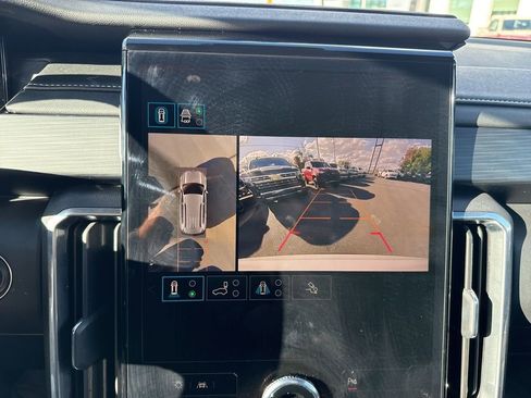 Used 2025 GMC Acadia Elevation image 21