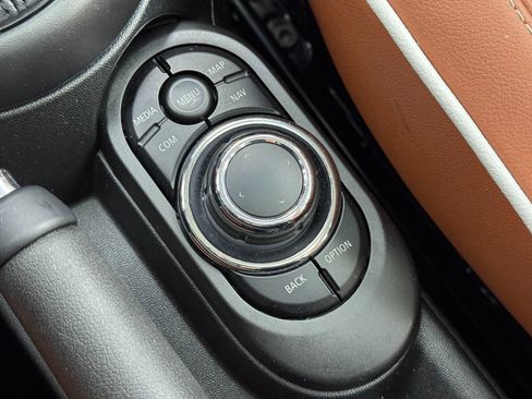 Used 2023 MINI Cooper S image 33