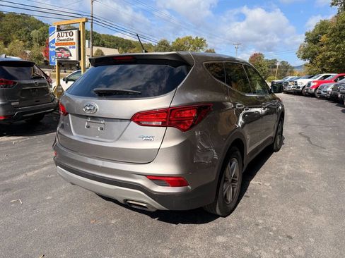 Used 2018 Hyundai Santa Fe Sport image 6